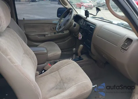 2004 Toyota Tacoma Base V6 z USA, uszkodzony, nr VIN 5TEWN72N54Z438399